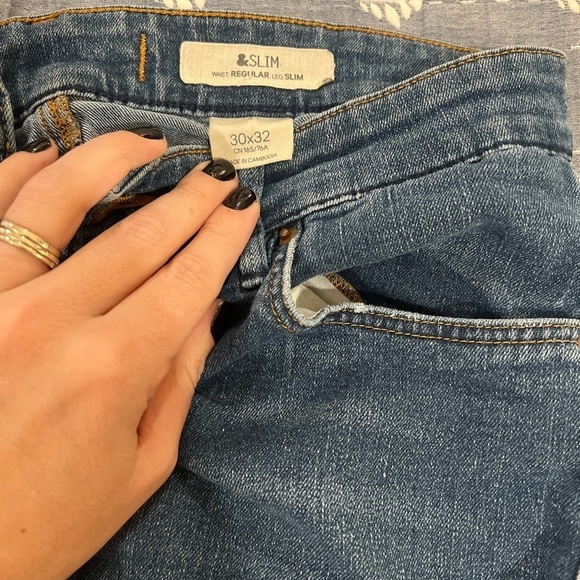 H&M &Denim Slim Leg Jeans - Picture 2 of 8